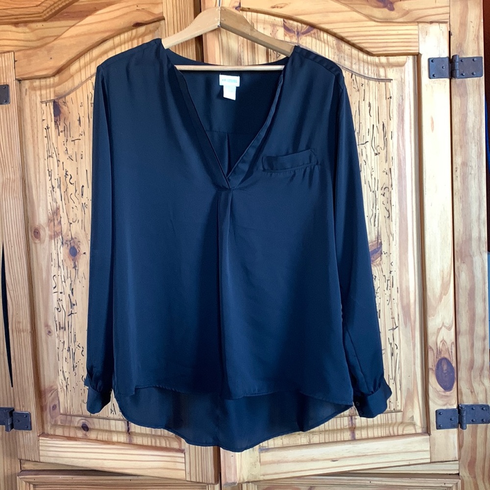 H&M black blouse.